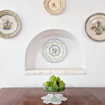 Elisa Trulliandmore - Pool And Tennis Court Guest house