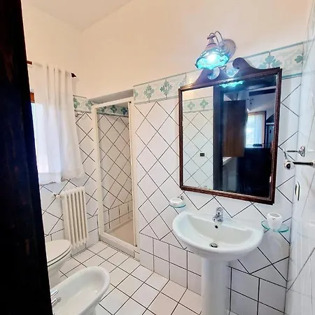 Guest house Elisa Trulliandmore - Pool And Tennis Court Martina Franca